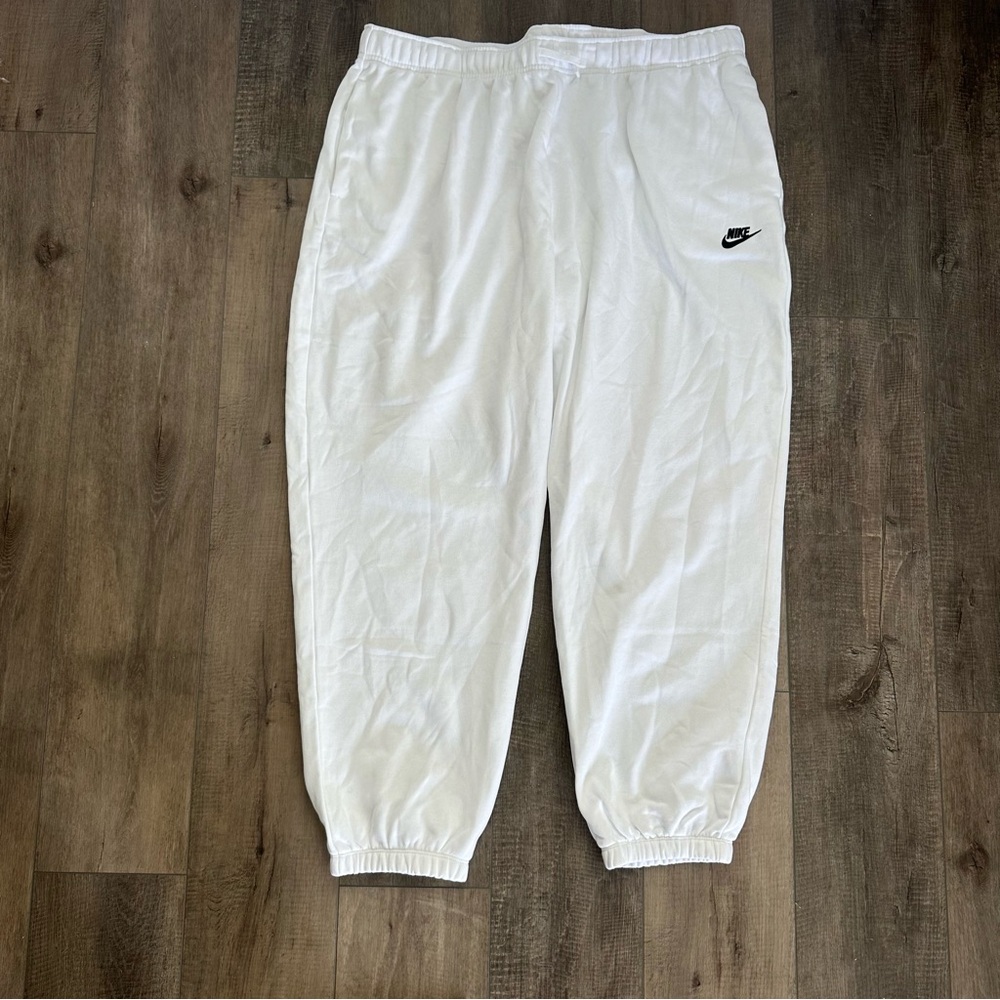 Nike NWT Loose Fit White Sweatpants Size XXL - Picture 6 of 9